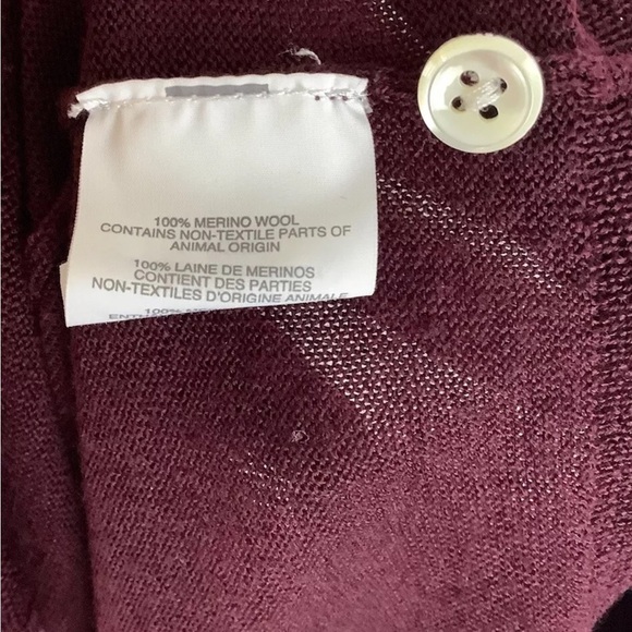 J Crew Sz S 100% Merino Wool Tippi Button Front Cardigan Maroon Lightweight - Picture 6 of 6
